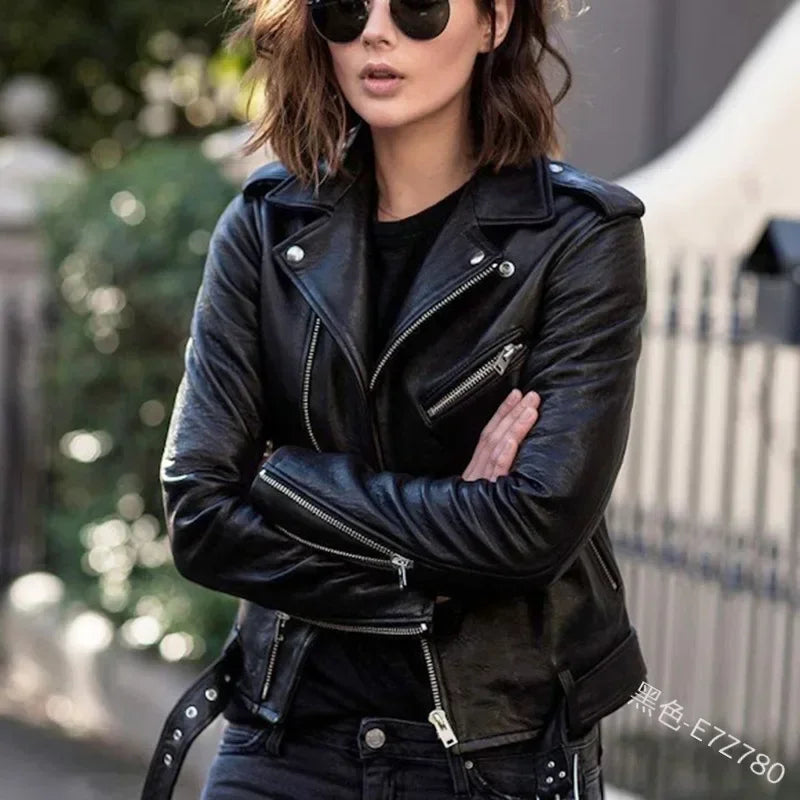 Veste Biker Femme - Cuir Véritable - Coupe Ajustée - Détails Zippés et Ceinture